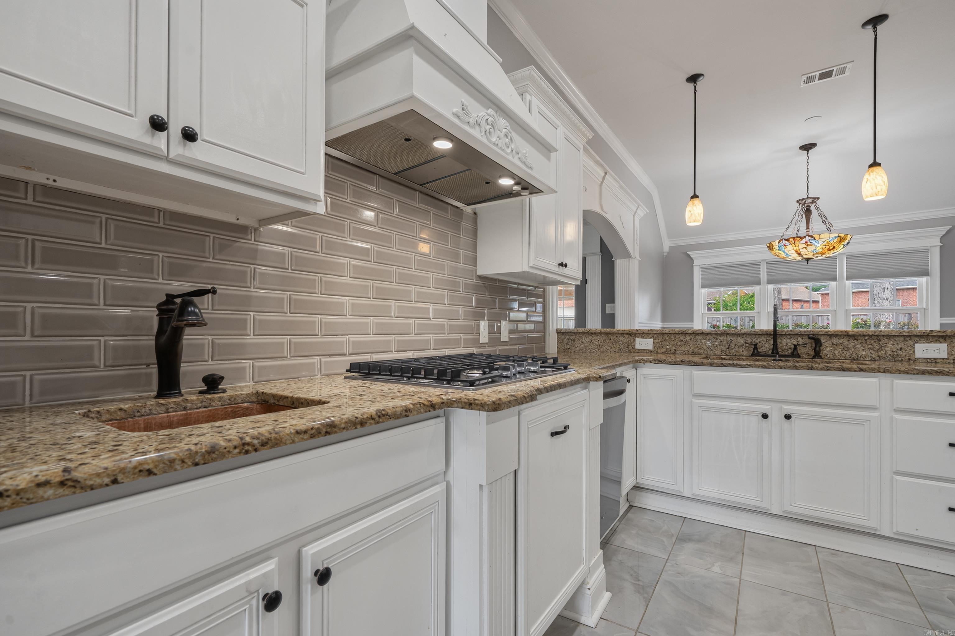 LONGHILLS VILLAGE - Residential