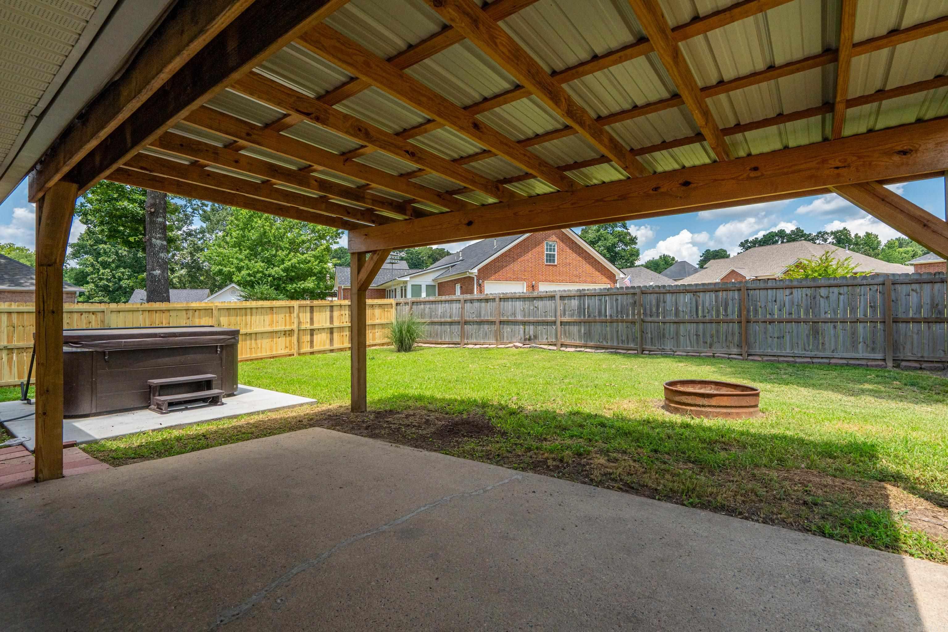 LONGHILLS VILLAGE - Residential