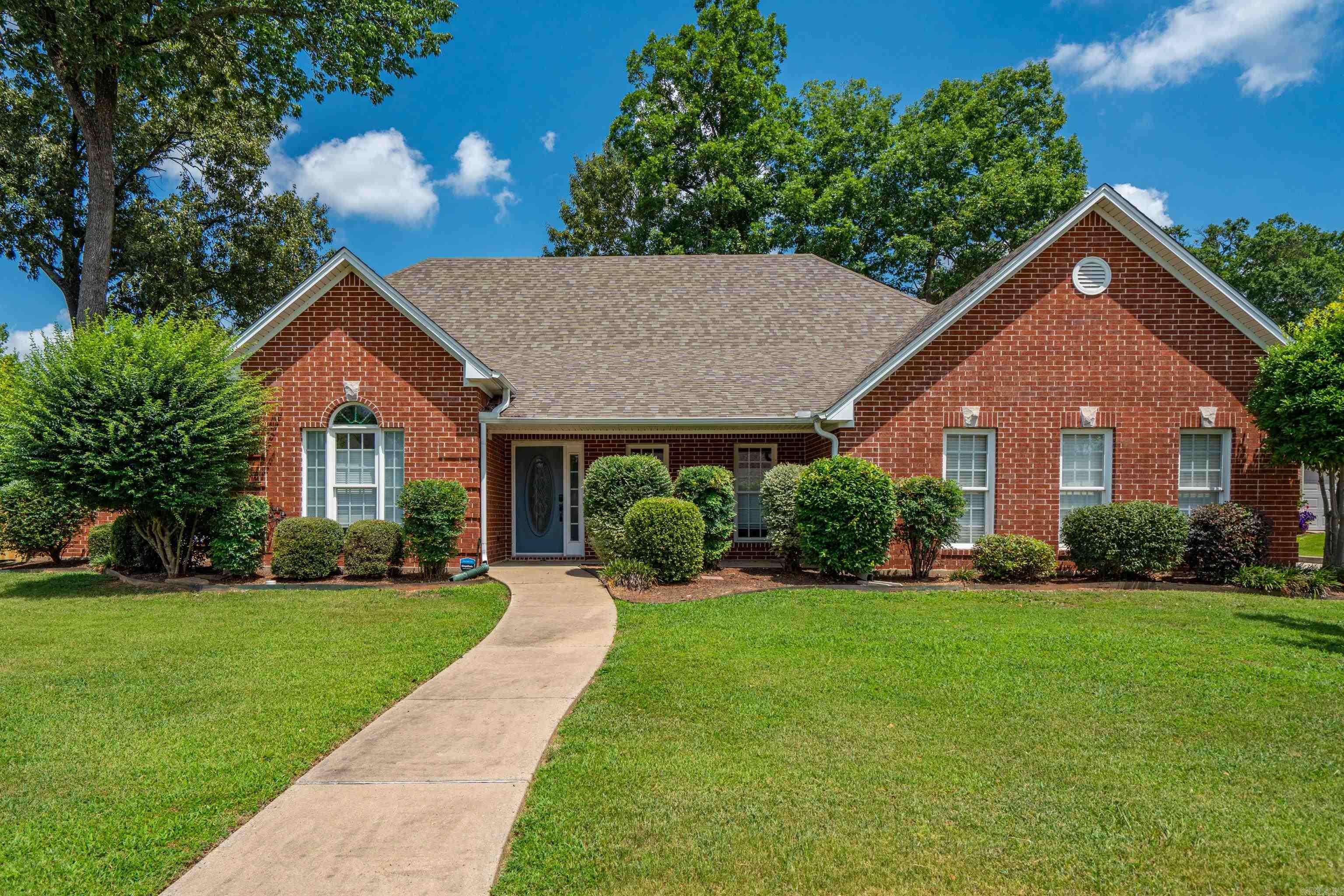 LONGHILLS VILLAGE - Residential