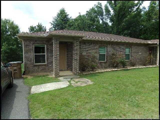*MABELVALE/SALINE COUNTY* BEAUTIFUL DUPLEX IN ROYAL OAK TERRACE SUBDIVISION!! This 2 Bedroom And 1 Bath Unit Features 900 Sqft! Refrigerator, Stove, And Dishwasher Provided In Kitchen, Complete With Granite Countertops And Eat-In Dining Area! Luxury Plank Vinyl Throughout! Washer And Dryer Hookups! Pad For Parking! Security System Included In Rent! Tenant Pays For Gas And Electric; Water Will Be Charged Monthly At A Flat Rate Of $45. Trash And Lawn Care Are Handled By Owner!! AVAILABLE NOW!!!  <a href='https://raineyrealty.com/virtualtour.php?r=uCwtIb'> Click here for a 360° Virtual Tour</a>