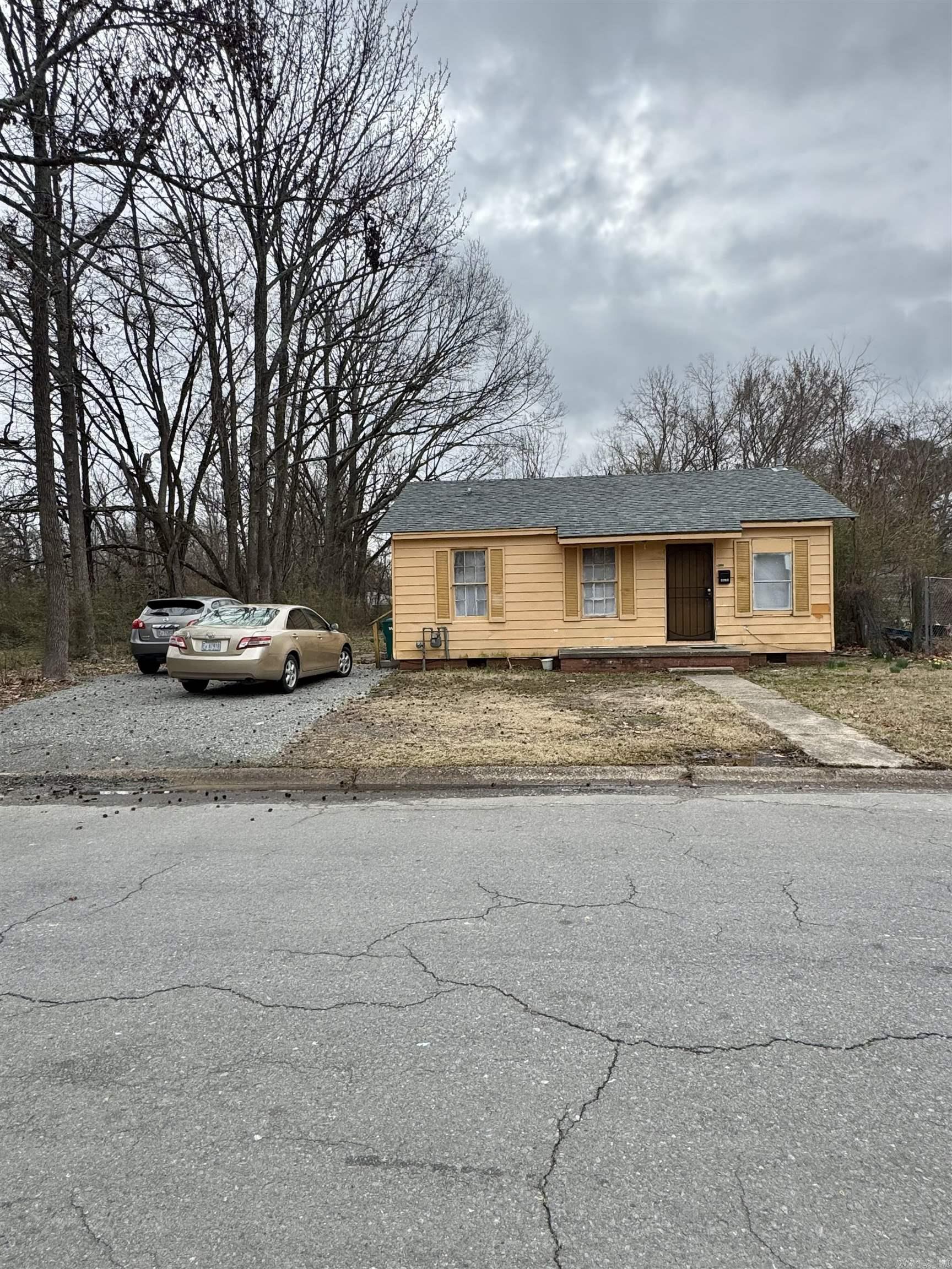 SHADY OAKS - Residential