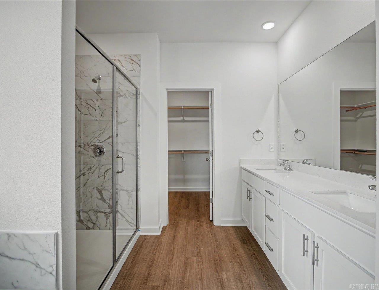 THE RESERVE AT COUNTRY CLUB PHAS - Residential