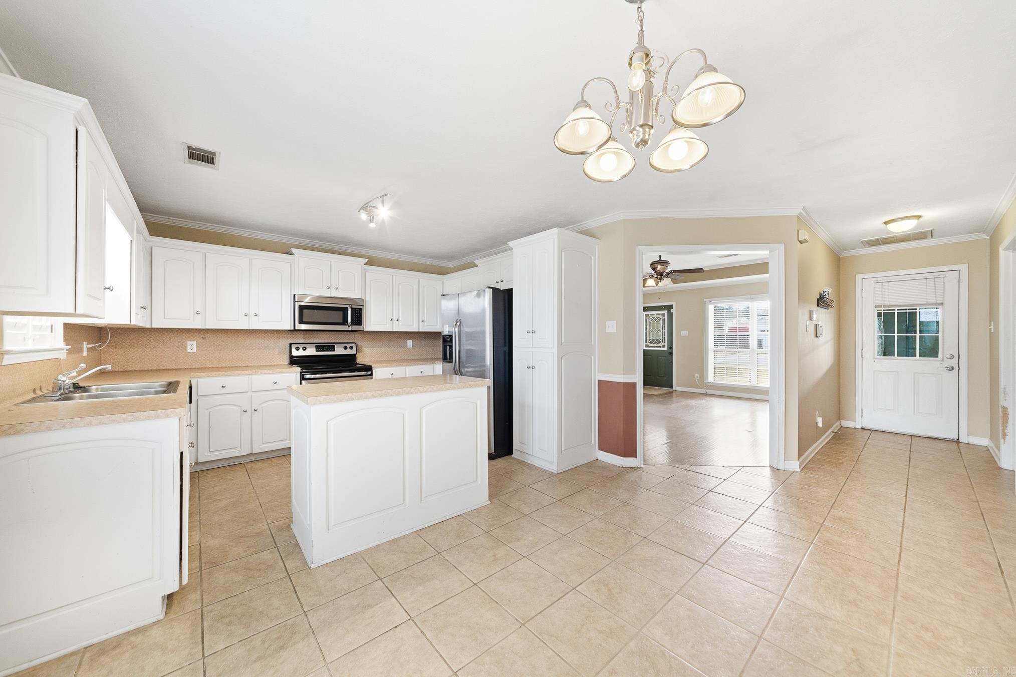 MOON RIDGE ESTATES - Residential