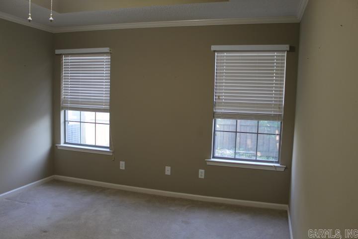 EMERALD VALLEY - Residential