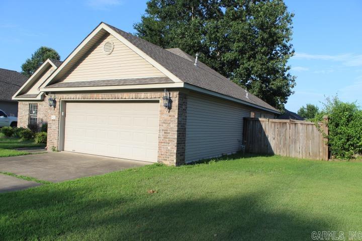 EMERALD VALLEY - Residential