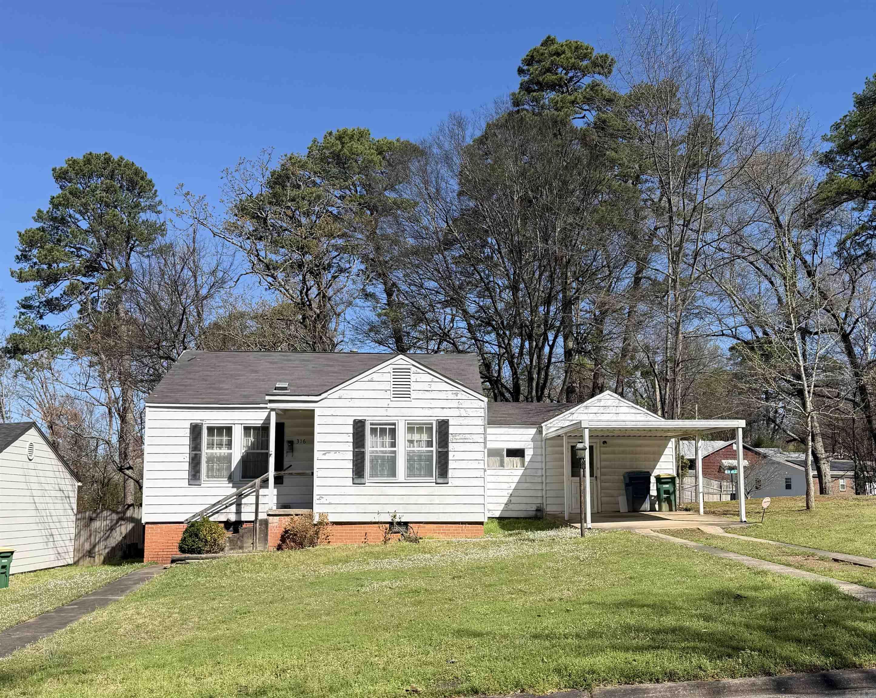 Great opportunity at the corner of Pine Valley and West. Deep lot, with lots of potential. To be sold as is, where is, with all faults. Agents, please see remarks.