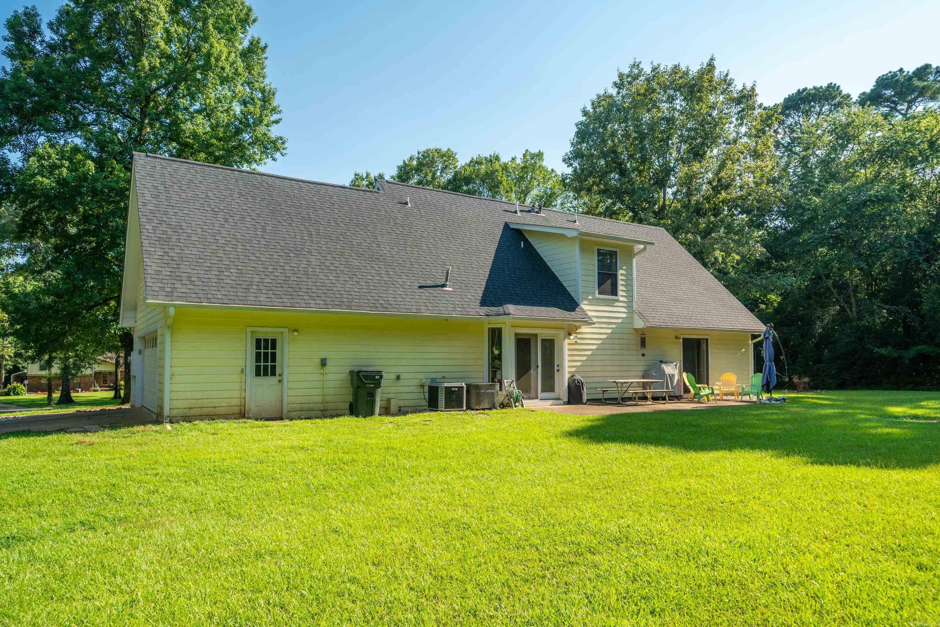 Delees North Moore Estate - Residential