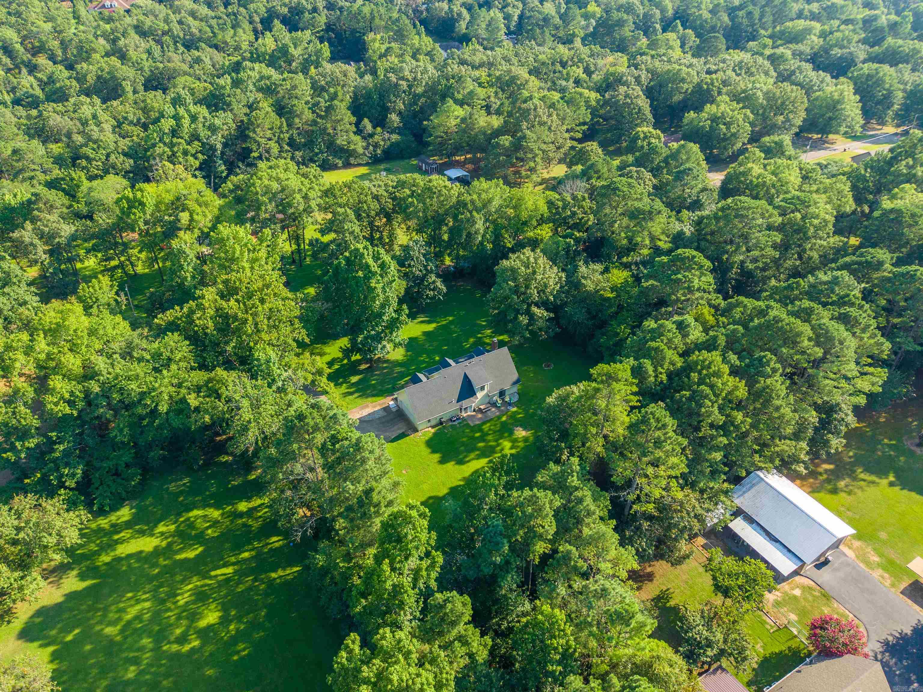 Delees North Moore Estate - Residential