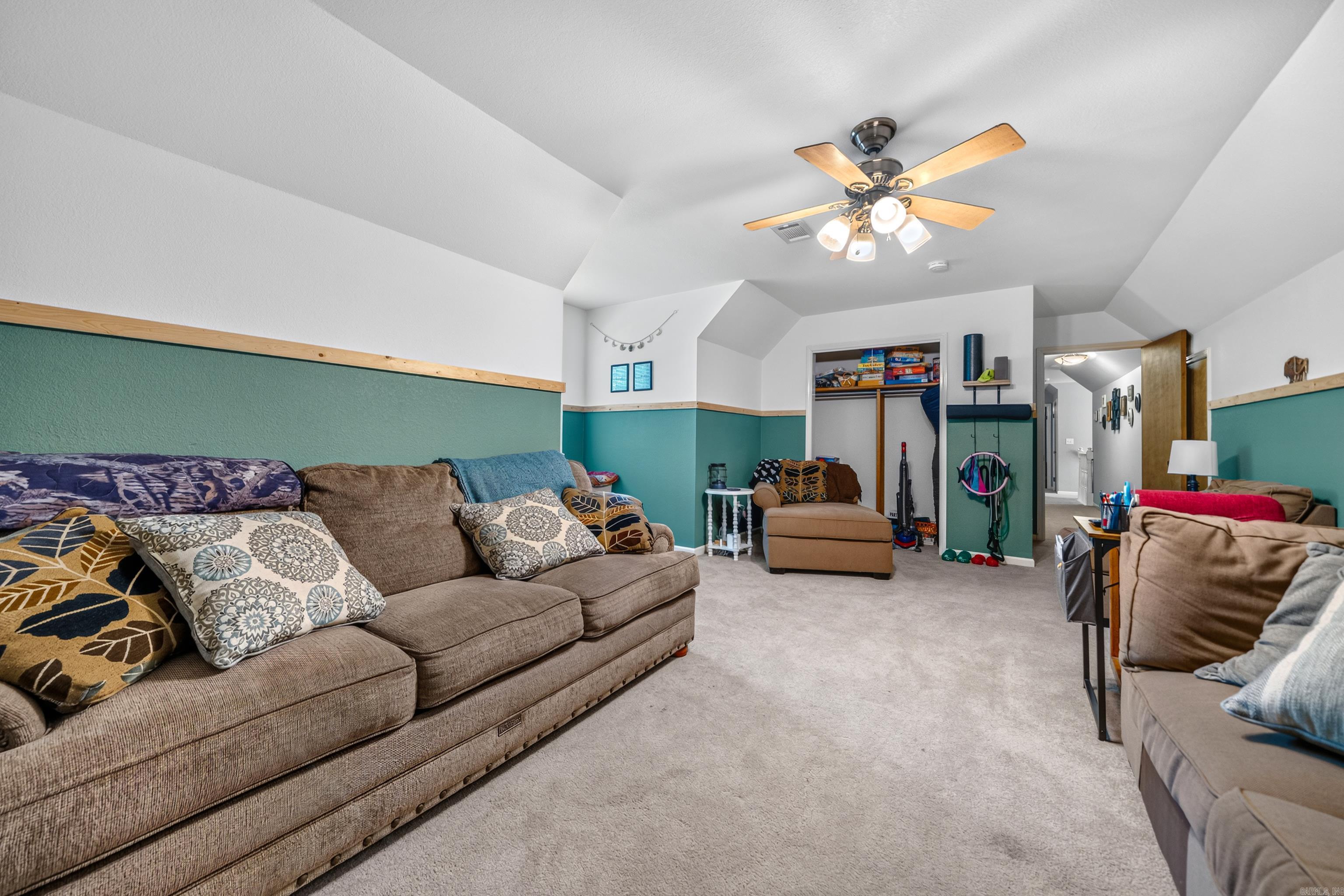 Delees North Moore Estate - Residential