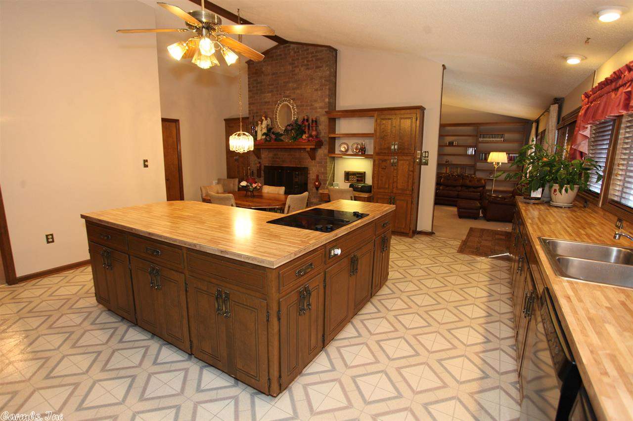 South Woodland Hills - Residential