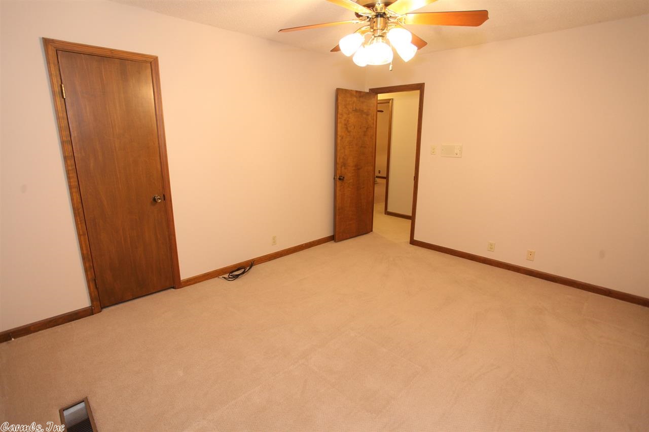 South Woodland Hills - Residential