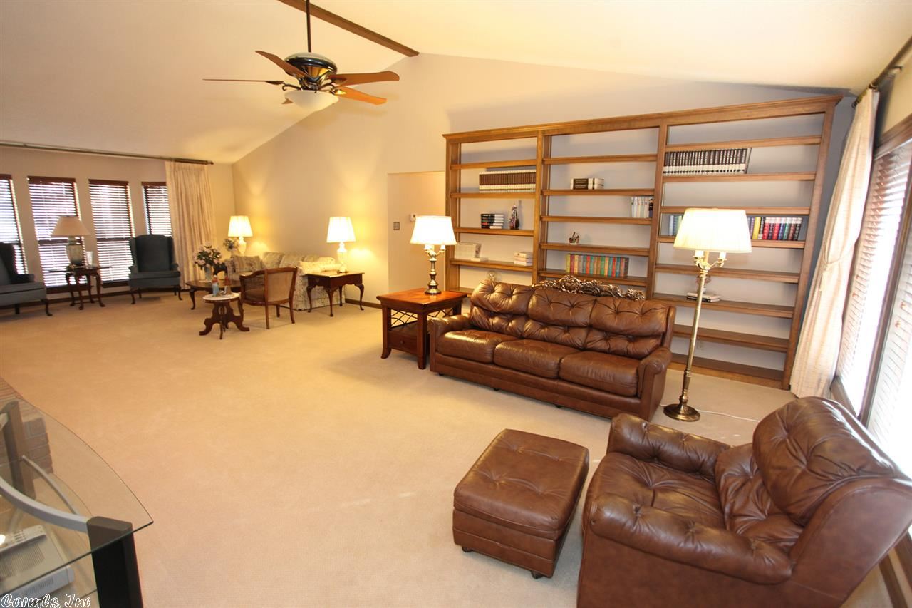 South Woodland Hills - Residential