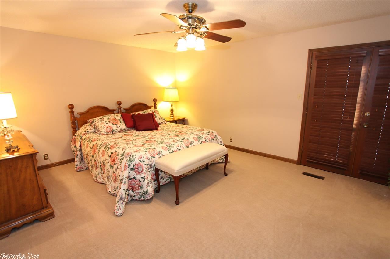 South Woodland Hills - Residential