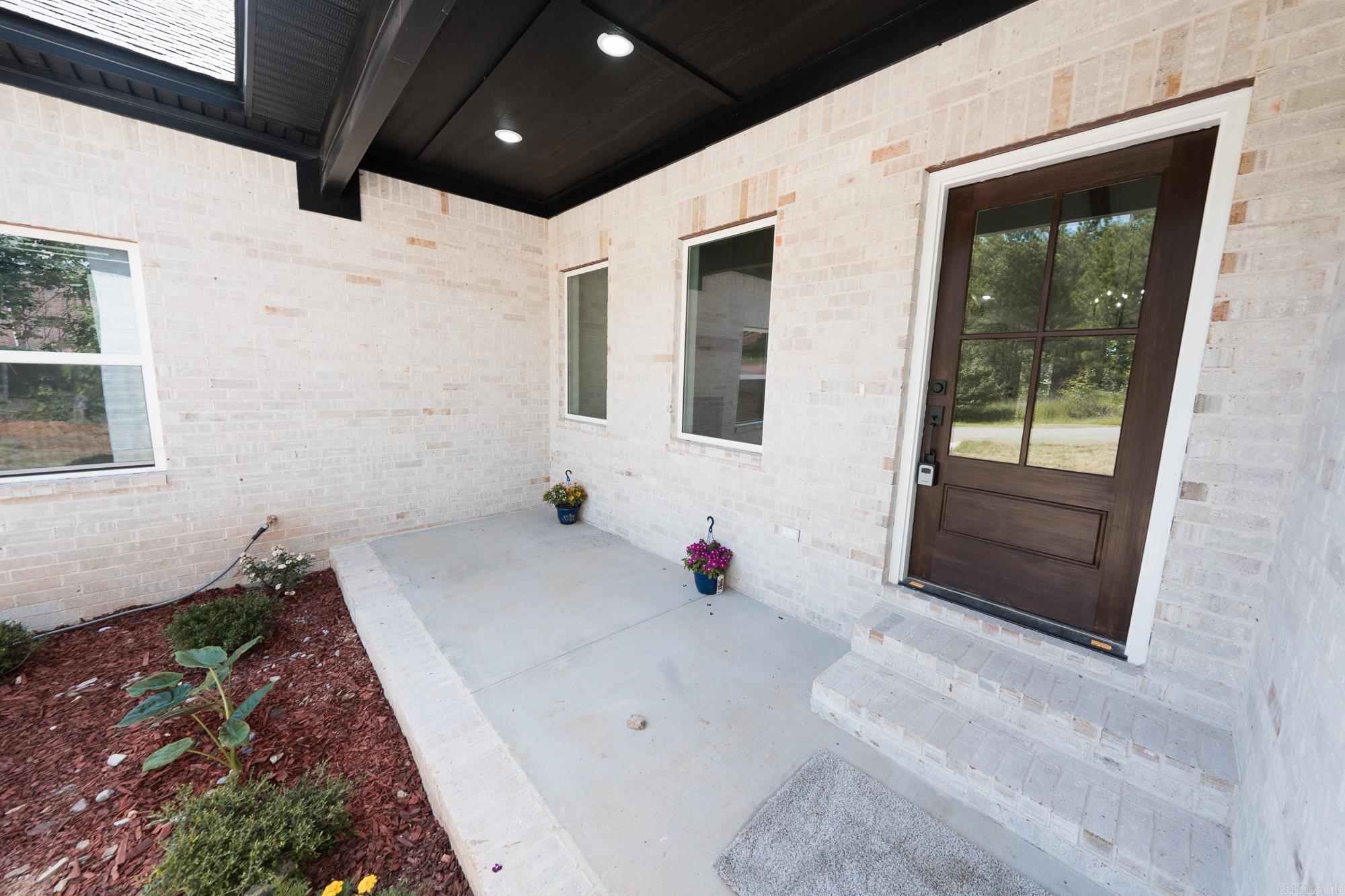 EMERALD MOUNTAIN - Residential