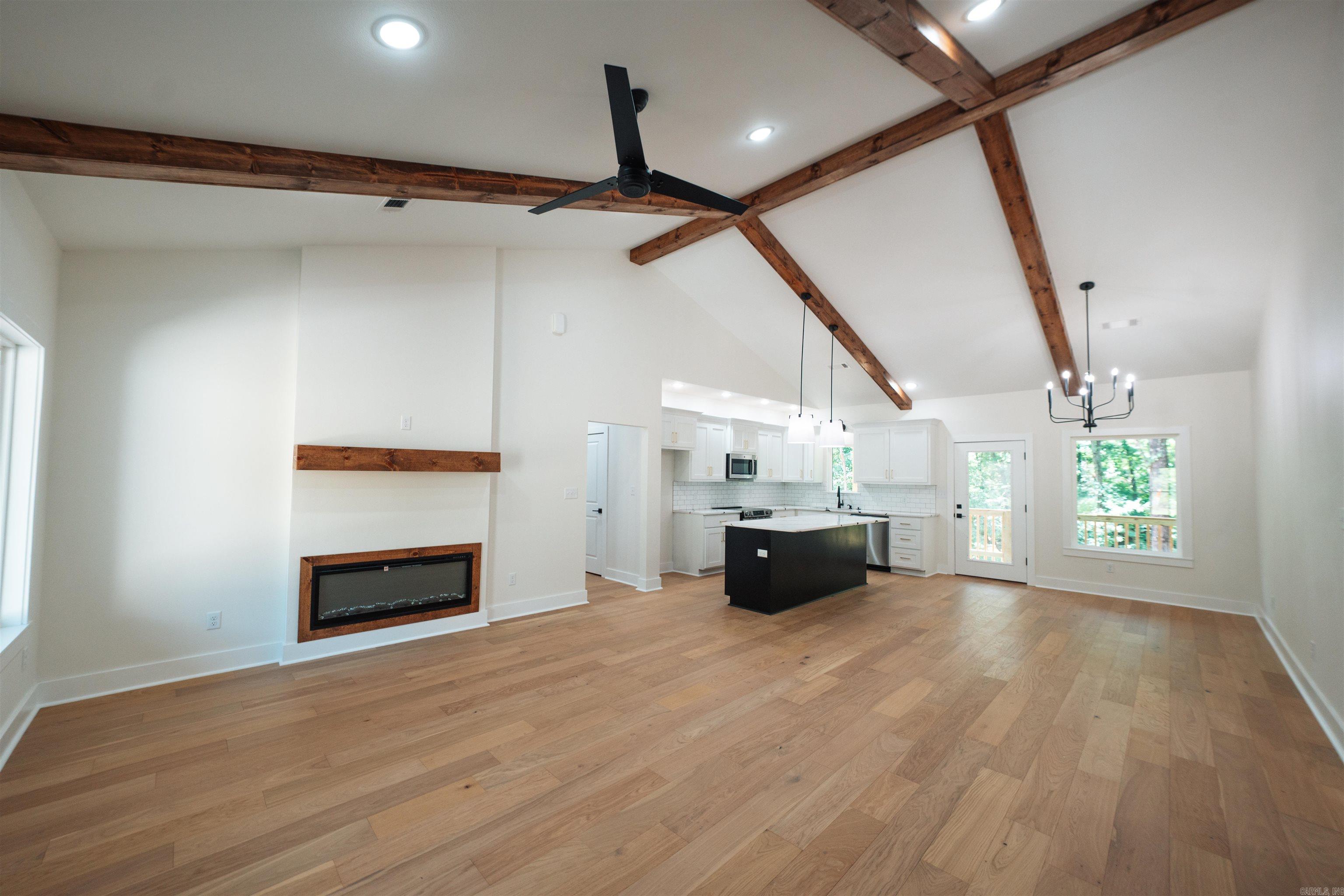 EMERALD MOUNTAIN - Residential