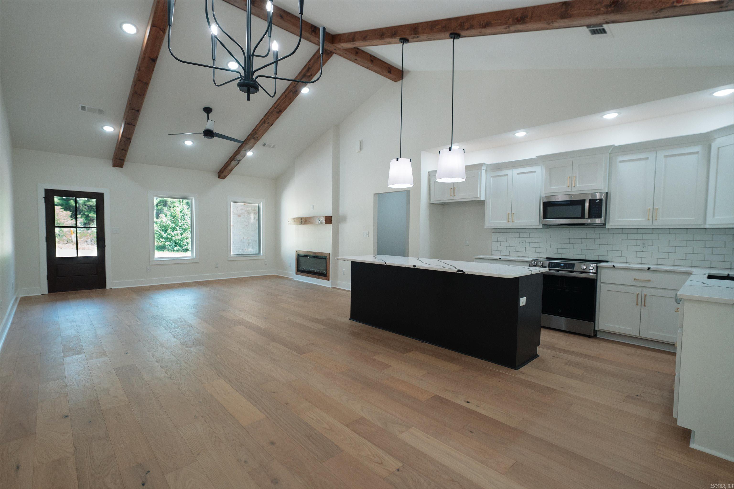 EMERALD MOUNTAIN - Residential