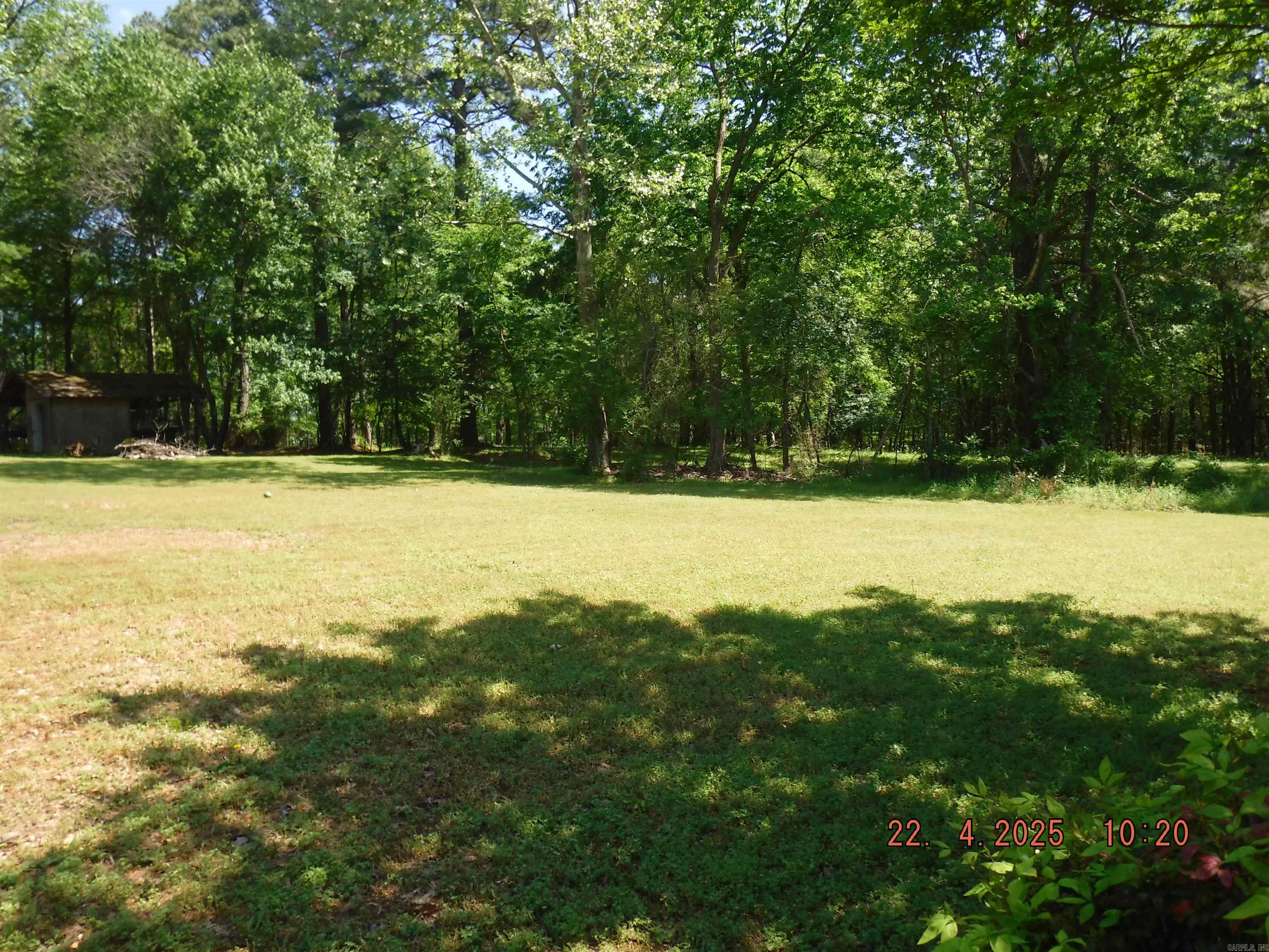 UNPLATTED ACREAGE - Residential