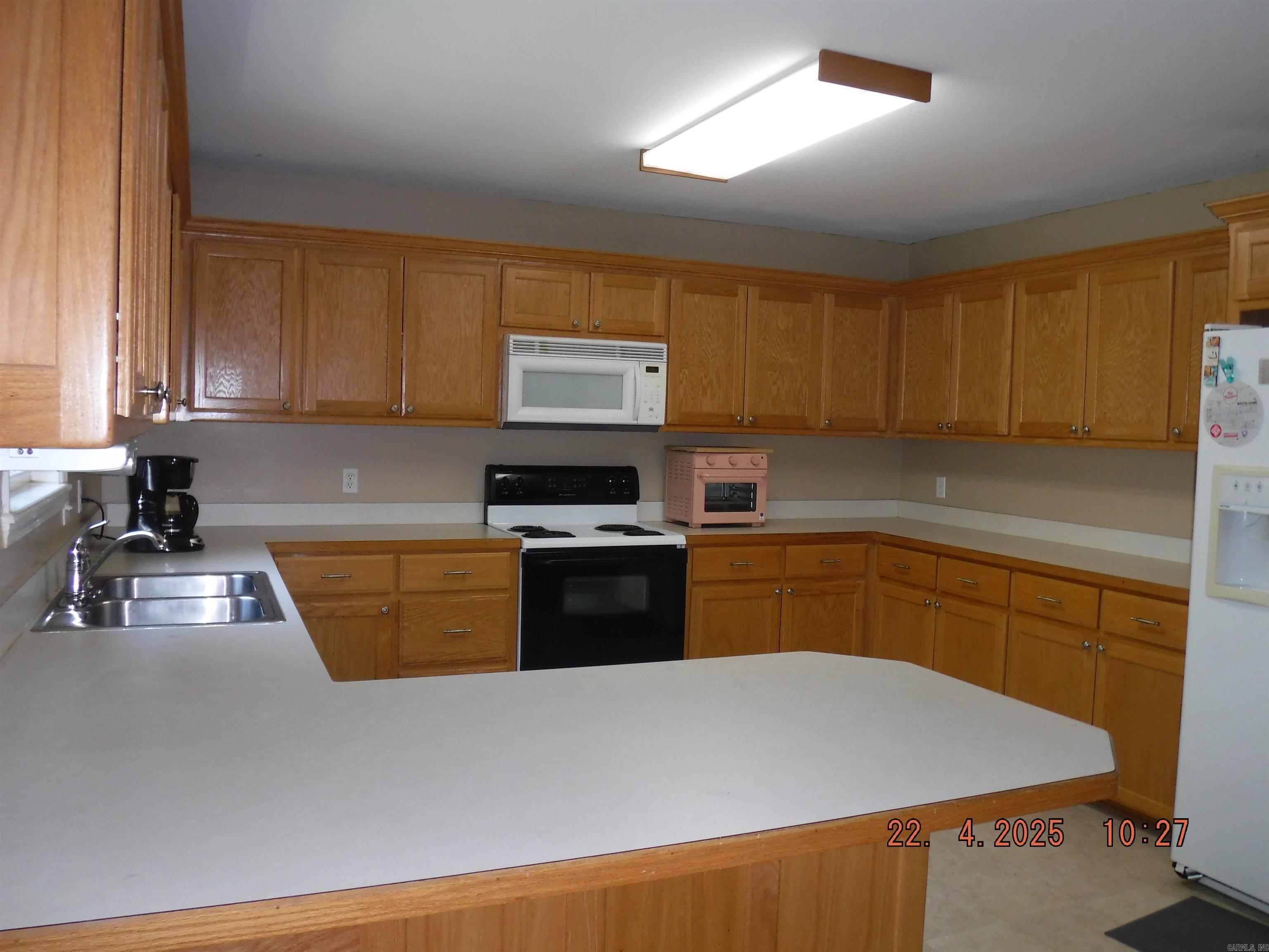 UNPLATTED ACREAGE - Residential