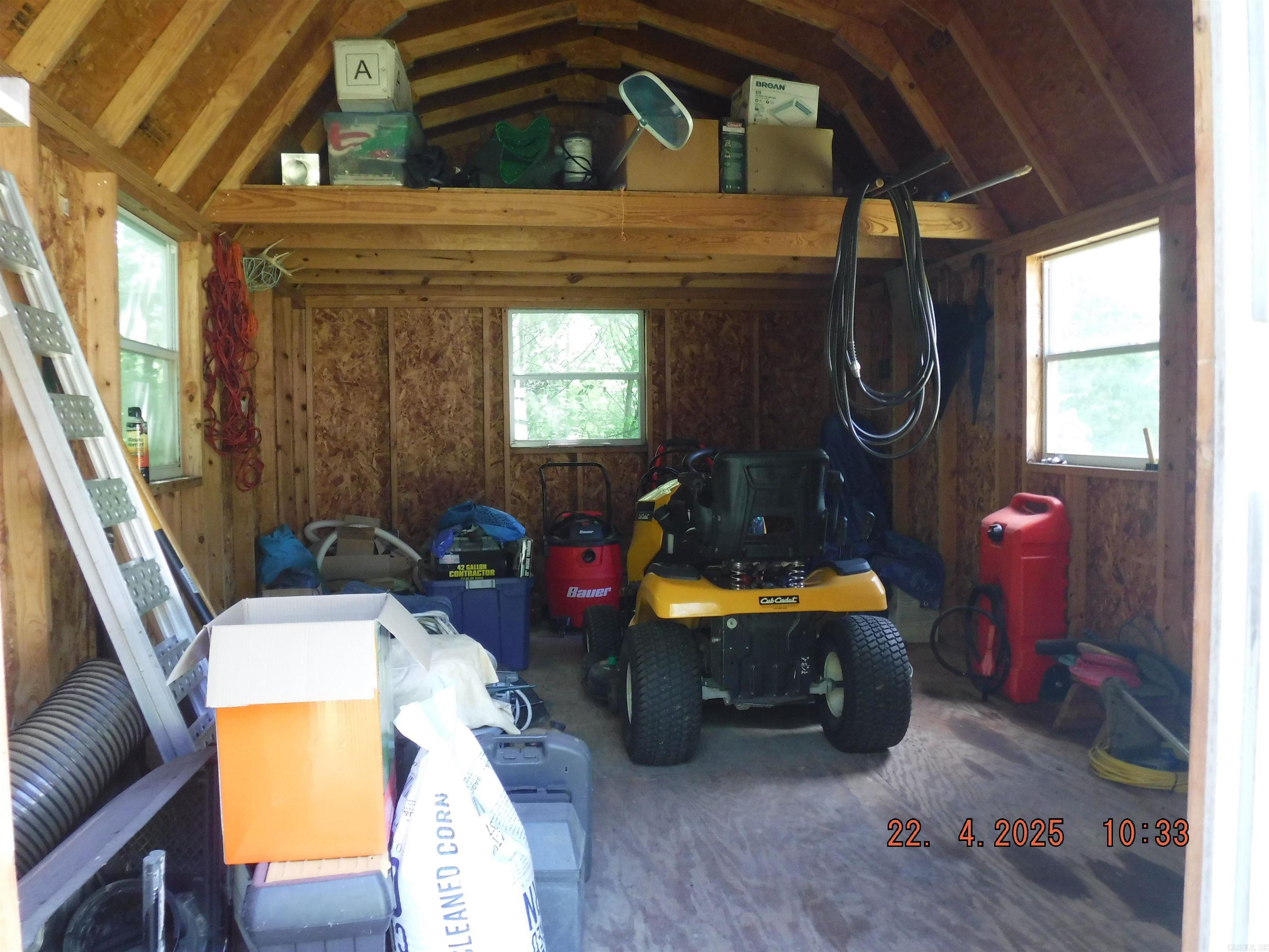 UNPLATTED ACREAGE - Residential