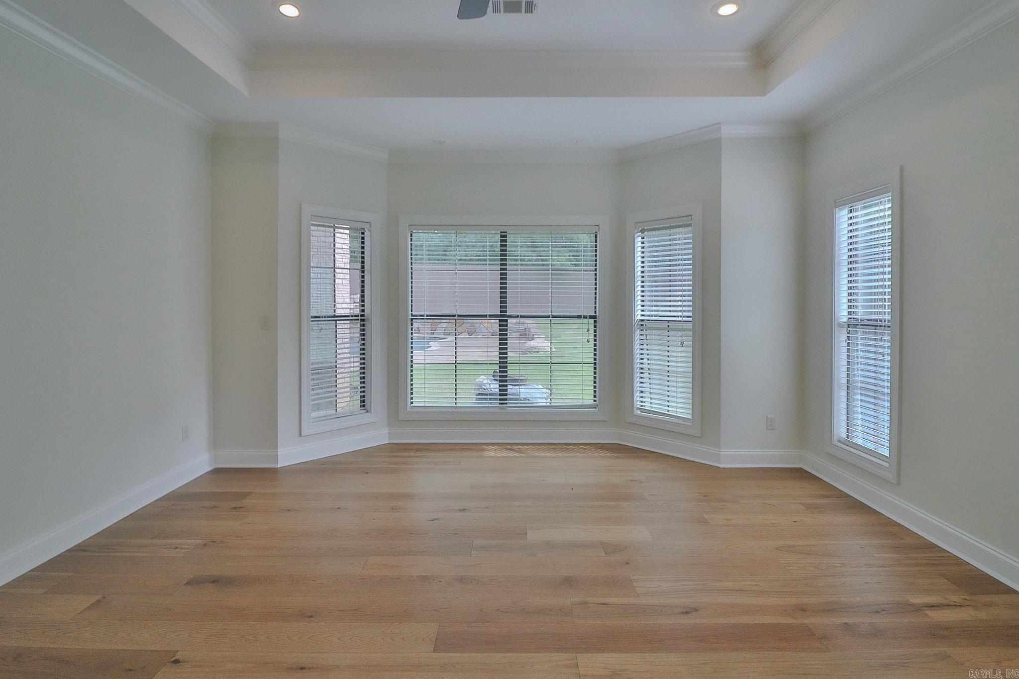BARRINGTON PARK - Residential