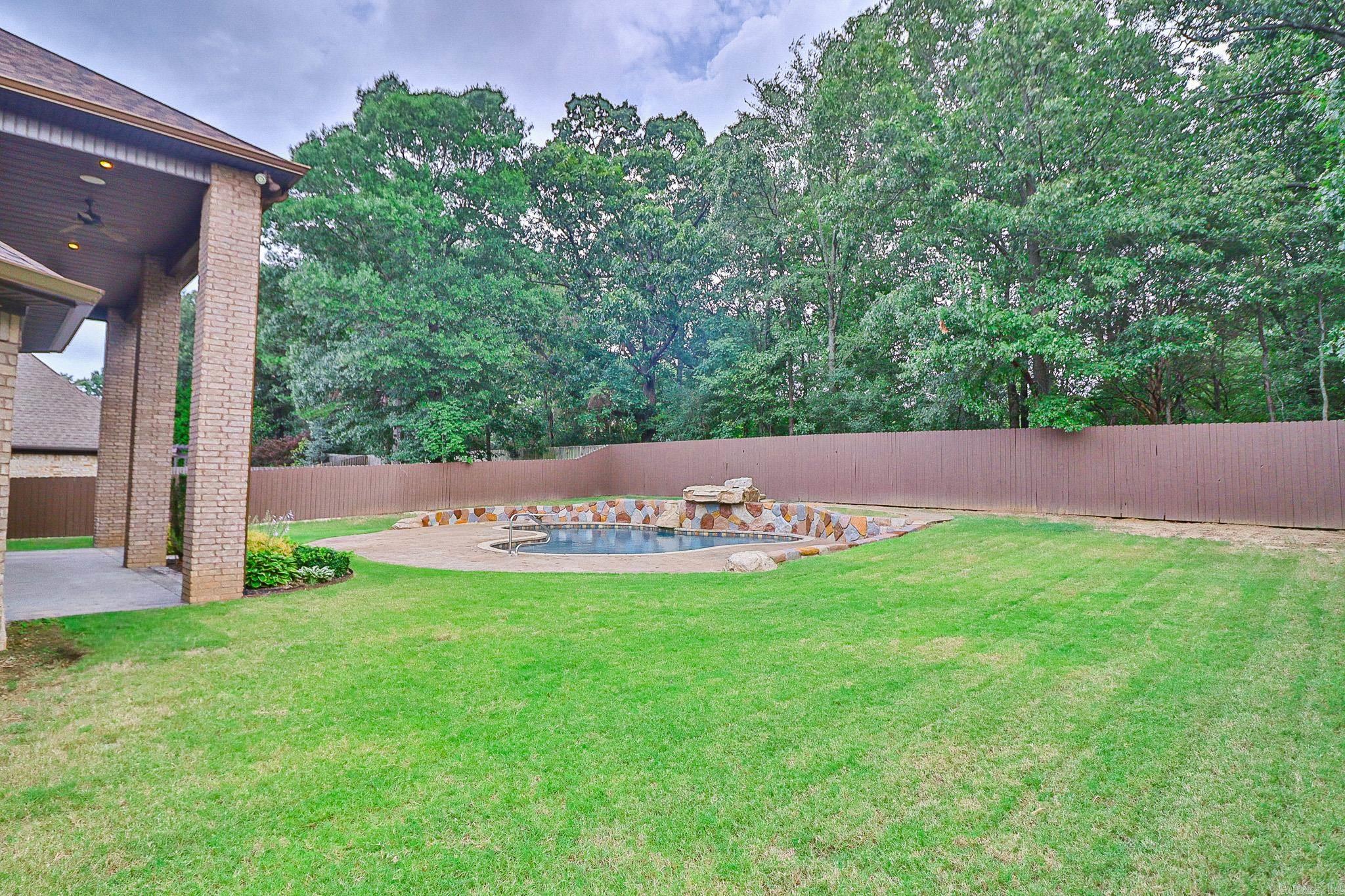 BARRINGTON PARK - Residential