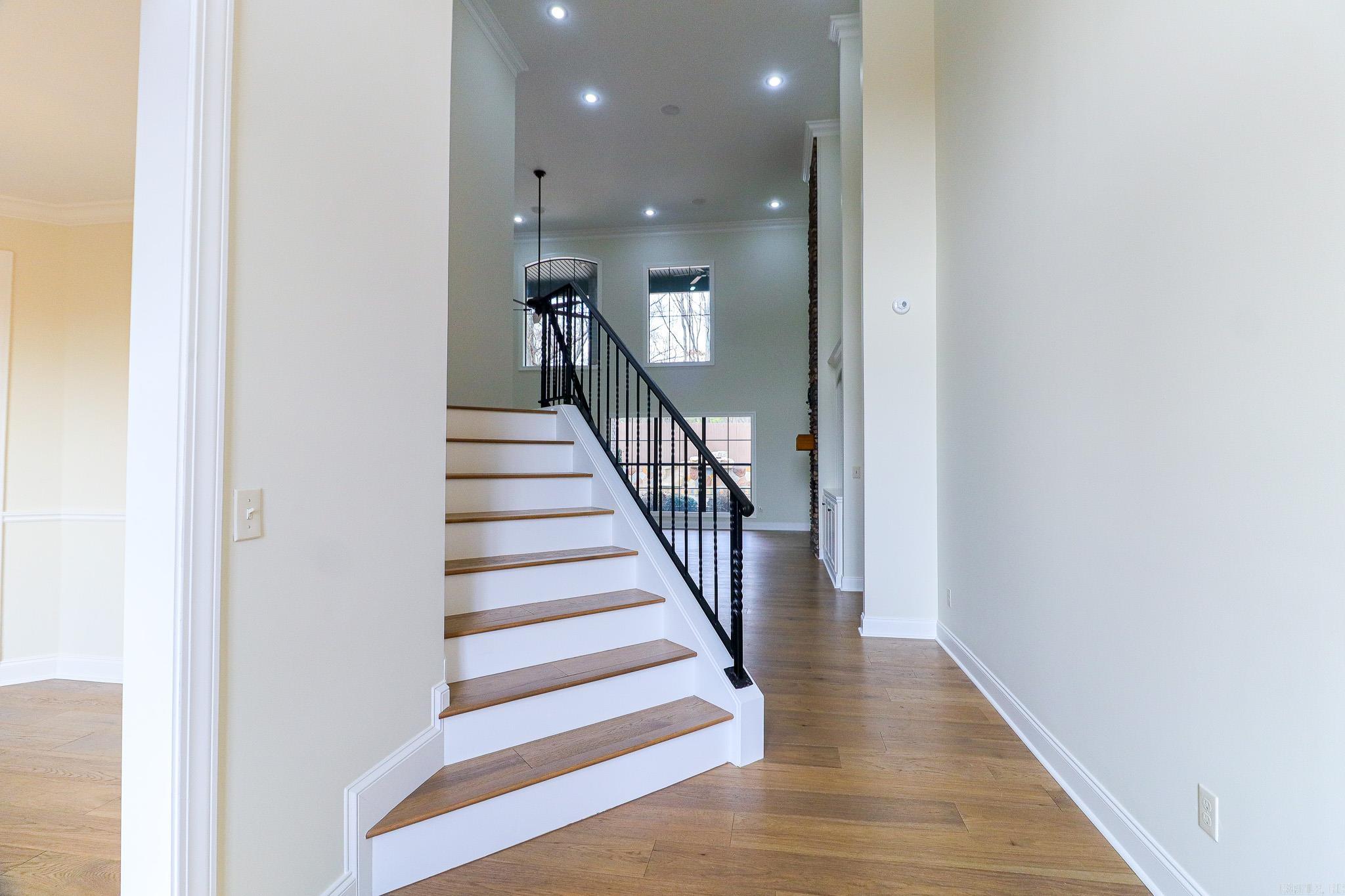 BARRINGTON PARK - Residential