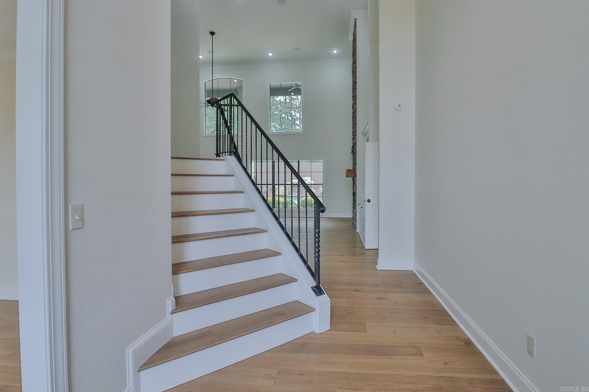 BARRINGTON PARK - Residential
