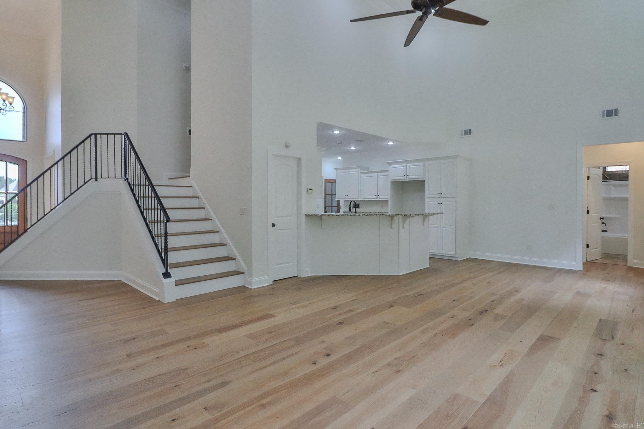 BARRINGTON PARK - Residential