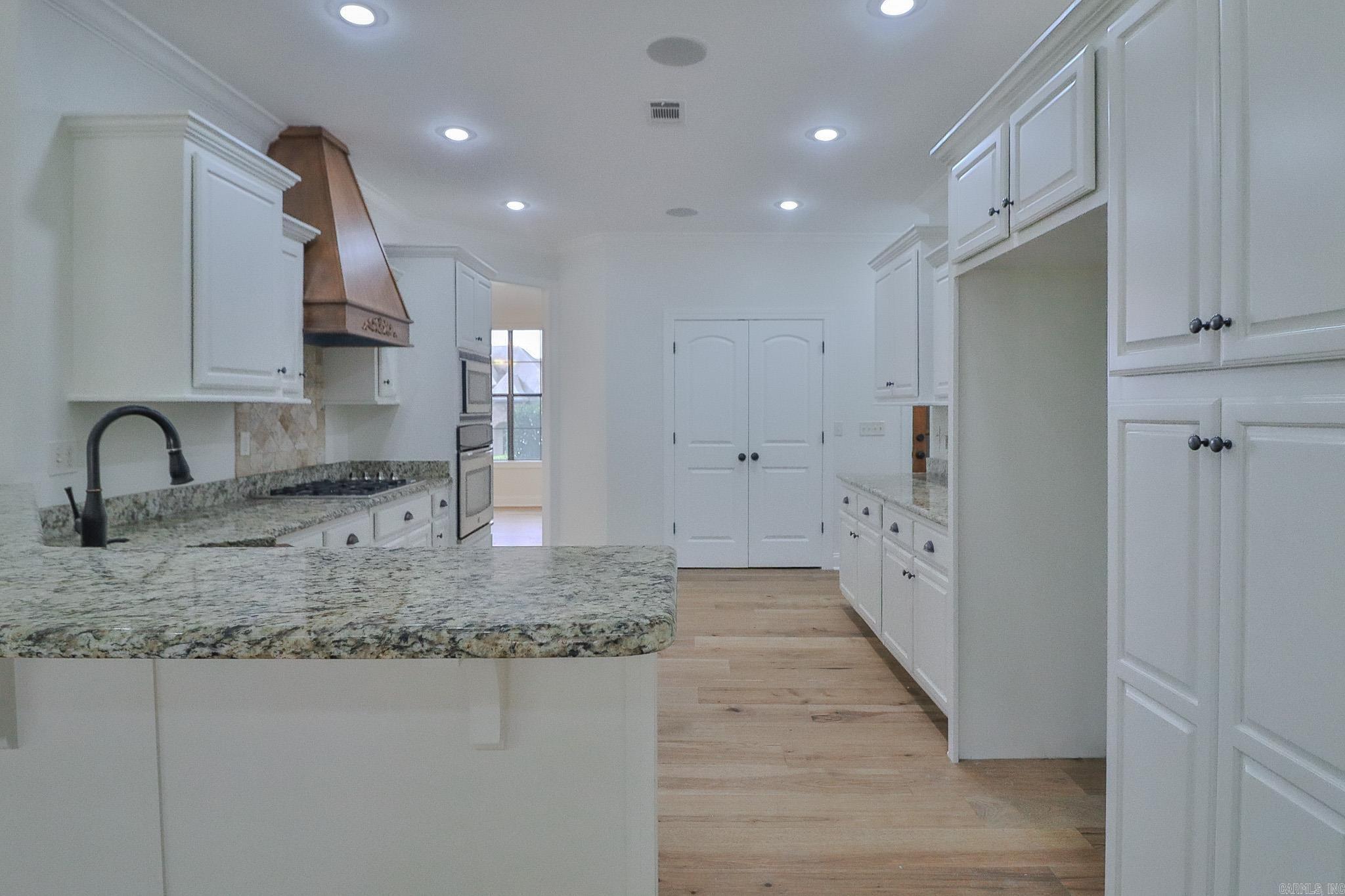 BARRINGTON PARK - Residential