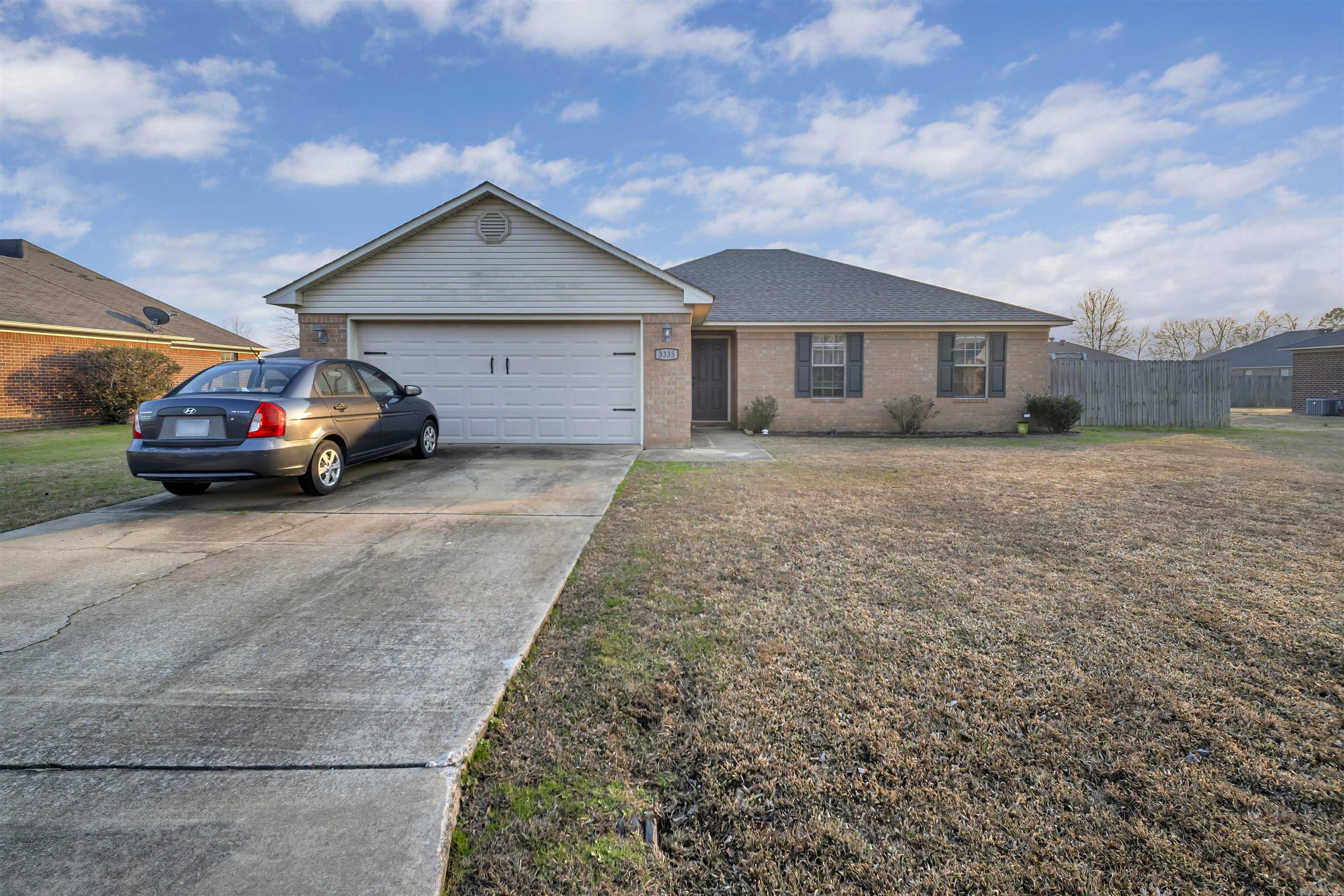 Great starter home in a great location! Just minutes from restaurants and shopping, this home sweet home spot could be just what you are looking for! Fresh paint and new carpet to be installed 2/10, all electric, and has a fenced backyard.