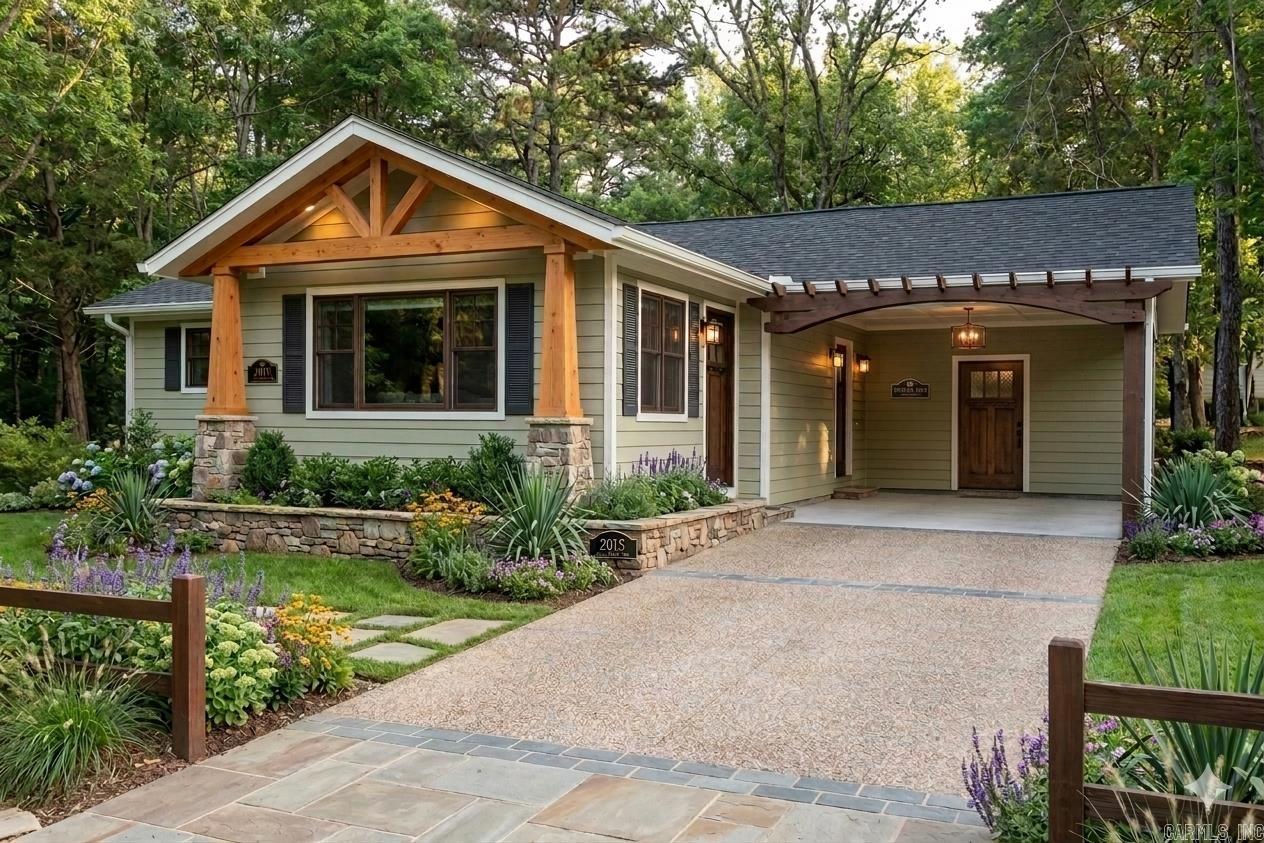LAKEWOOD - Residential