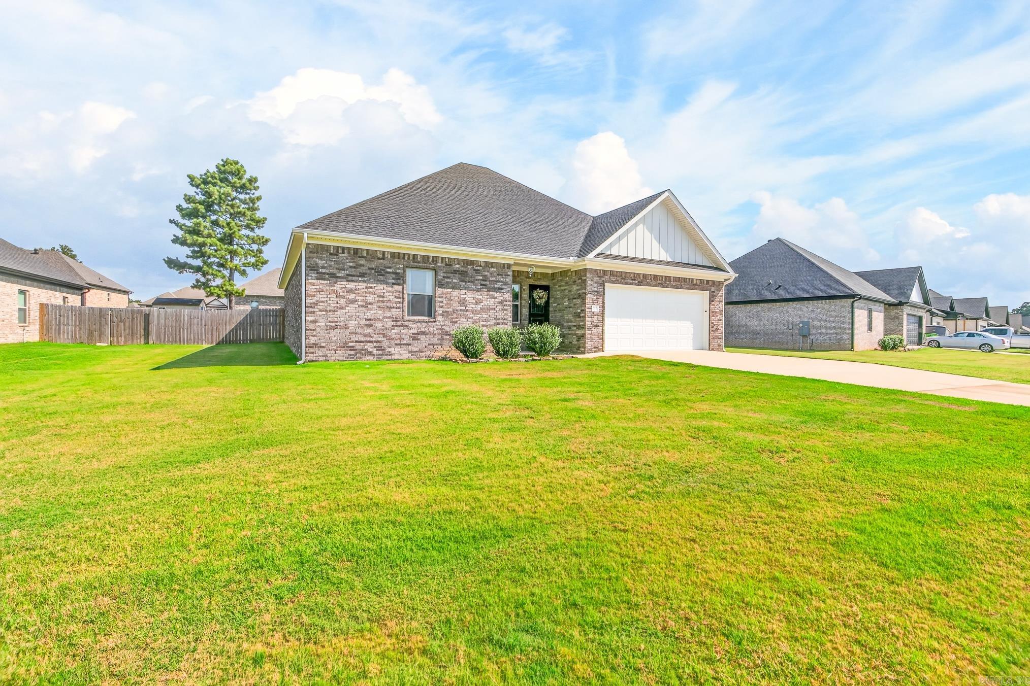 HIDDEN VALLEY ESTATES - Residential