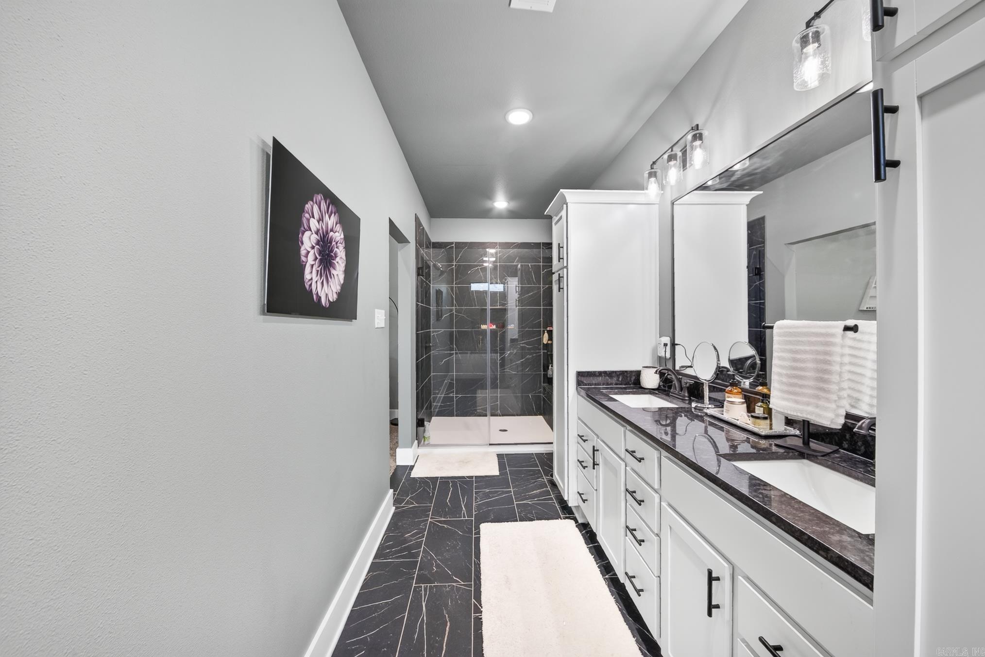 HIDDEN VALLEY ESTATES - Residential