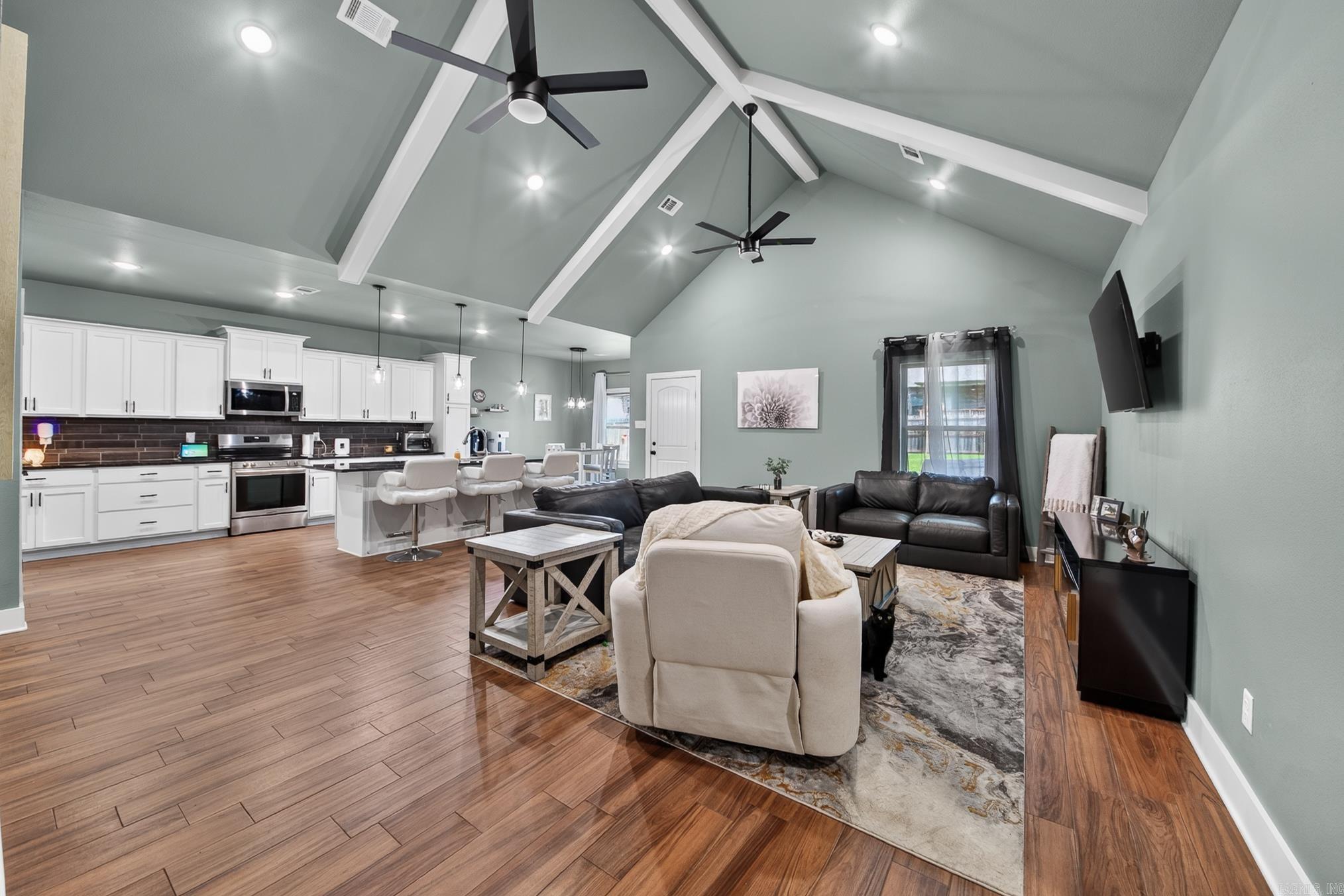 HIDDEN VALLEY ESTATES - Residential