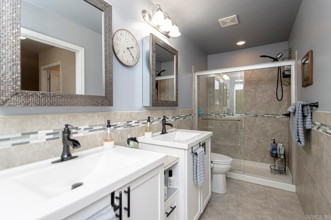 HARTFORD HILLS - Residential