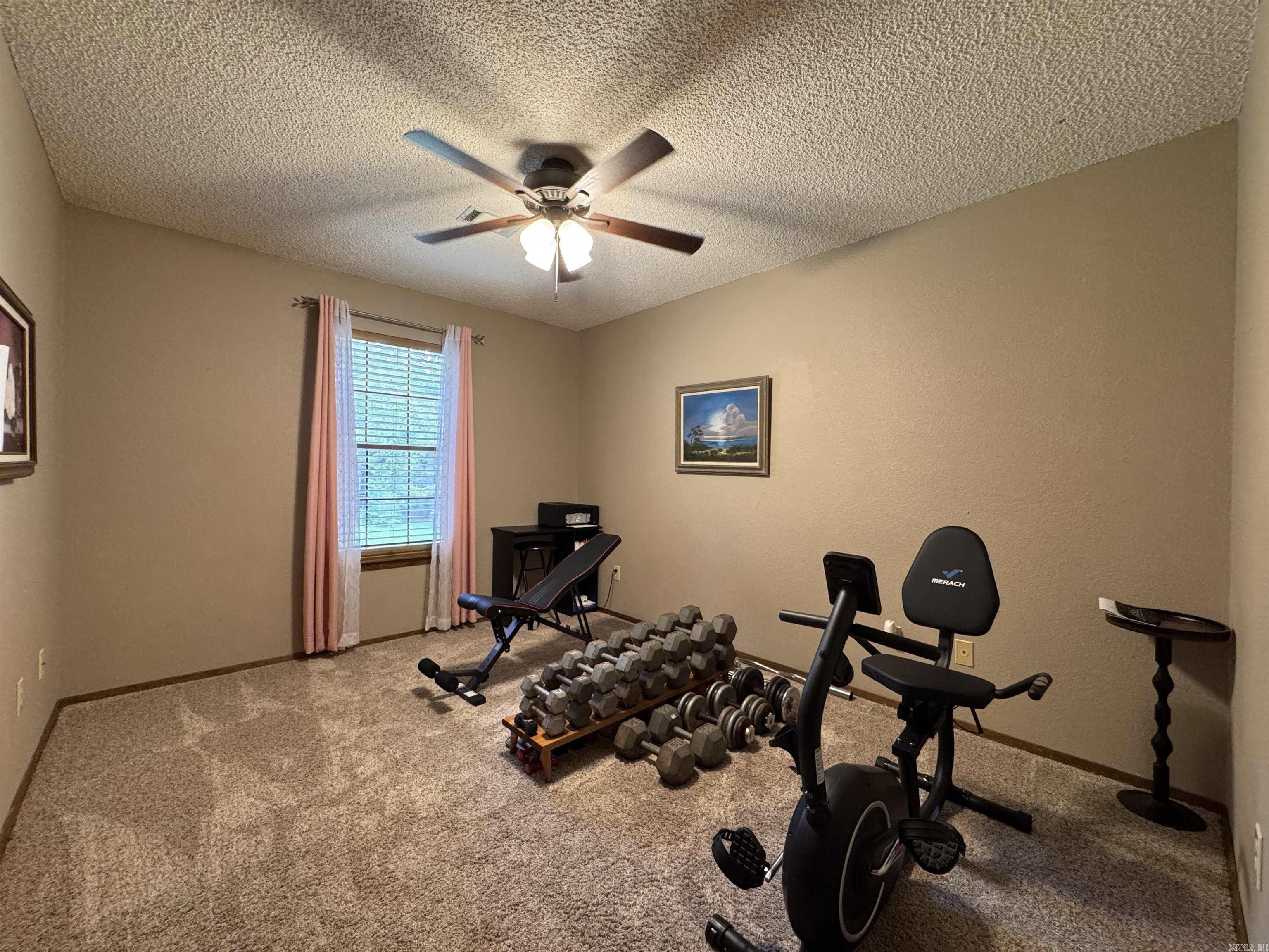 DELEES NORTH MOORE ESTATES - Residential