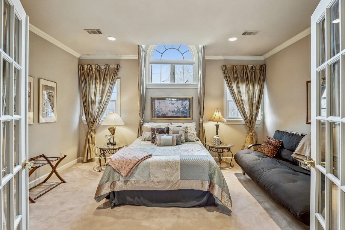 Ridge Point - Residential