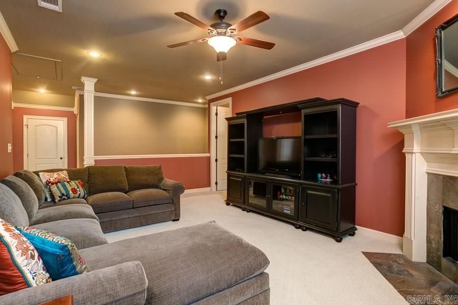 WOODLANDS EDGE - Residential