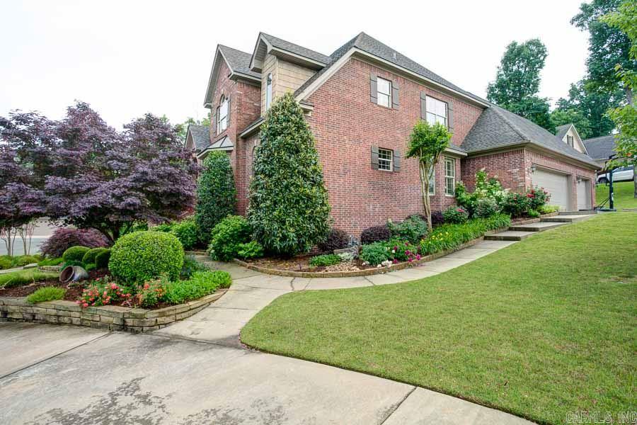 WOODLANDS EDGE - Residential
