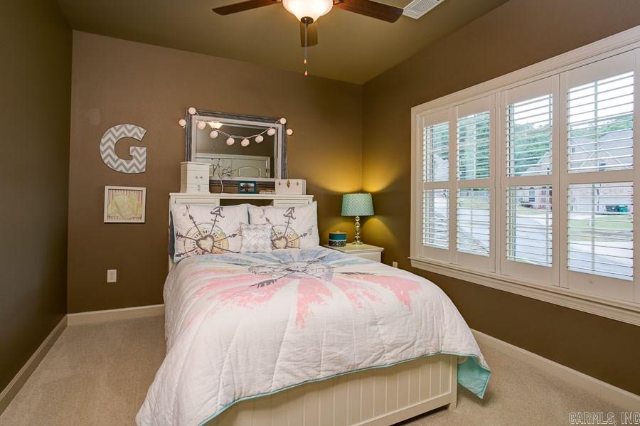 WOODLANDS EDGE - Residential