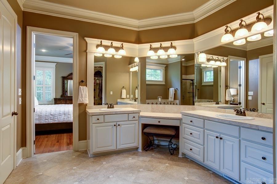 WOODLANDS EDGE - Residential