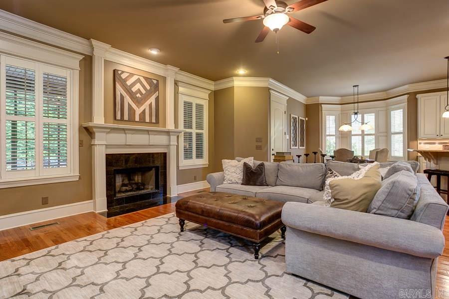 WOODLANDS EDGE - Residential