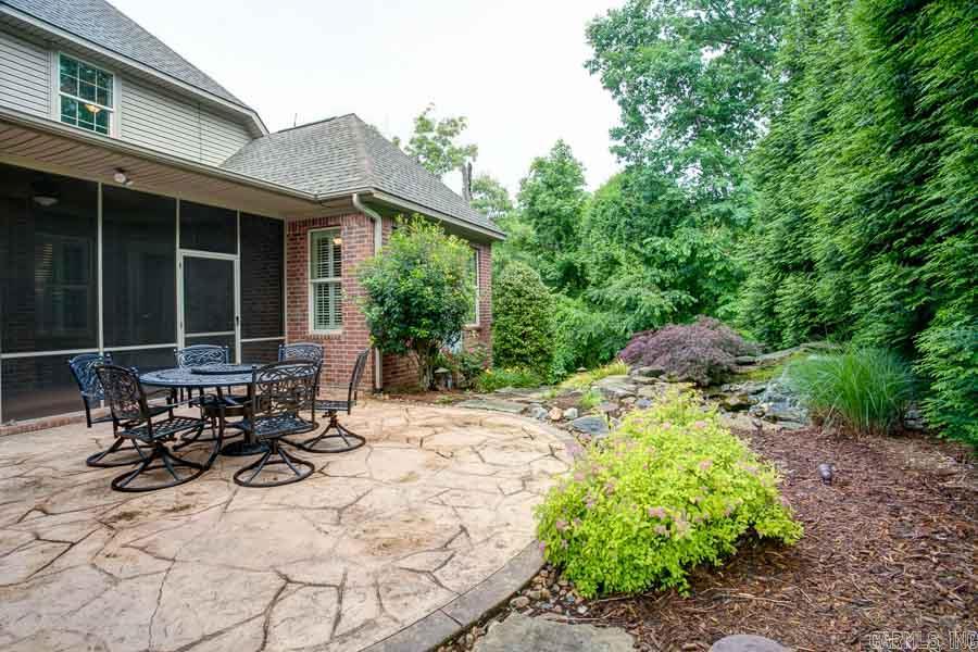 WOODLANDS EDGE - Residential