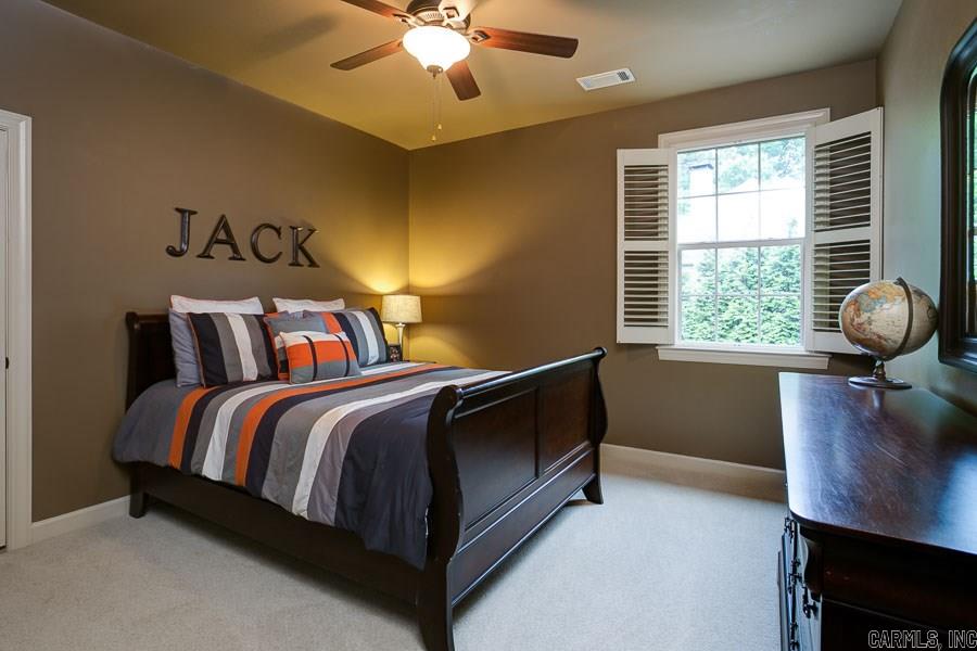 WOODLANDS EDGE - Residential