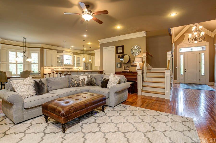 WOODLANDS EDGE - Residential