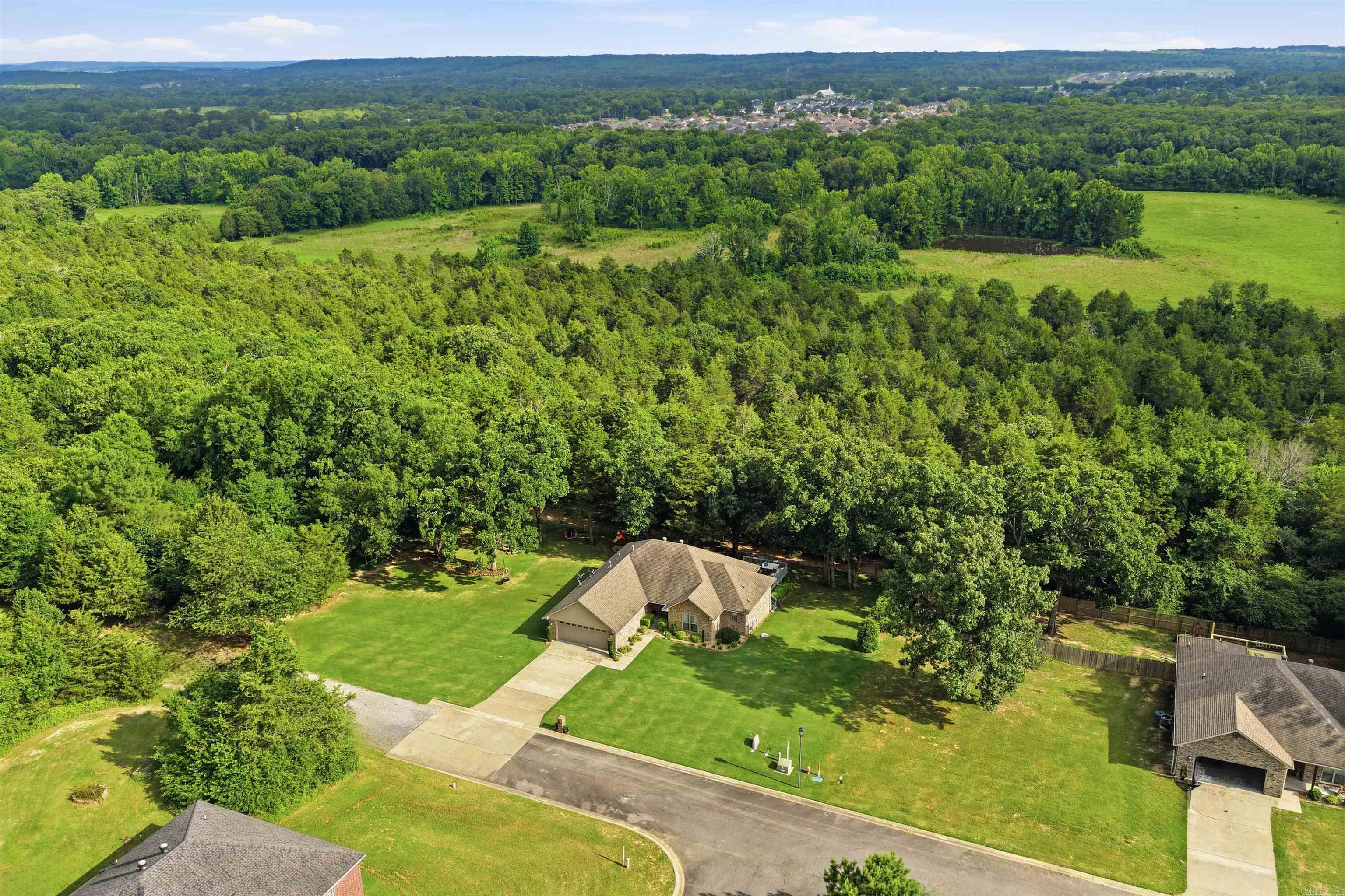 CEDAR KNOLLS & CEDAR VIEW - Residential