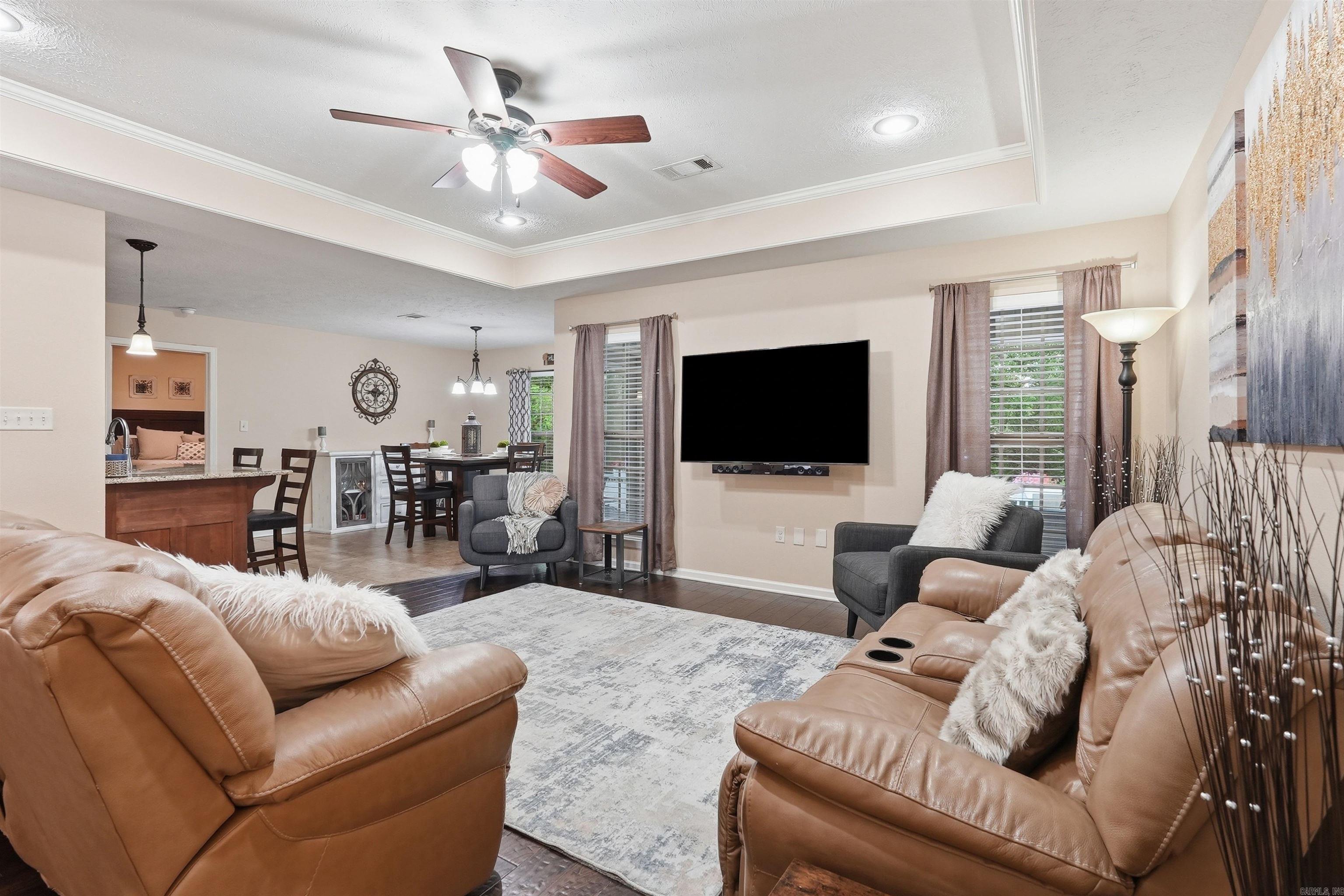 CEDAR KNOLLS & CEDAR VIEW - Residential
