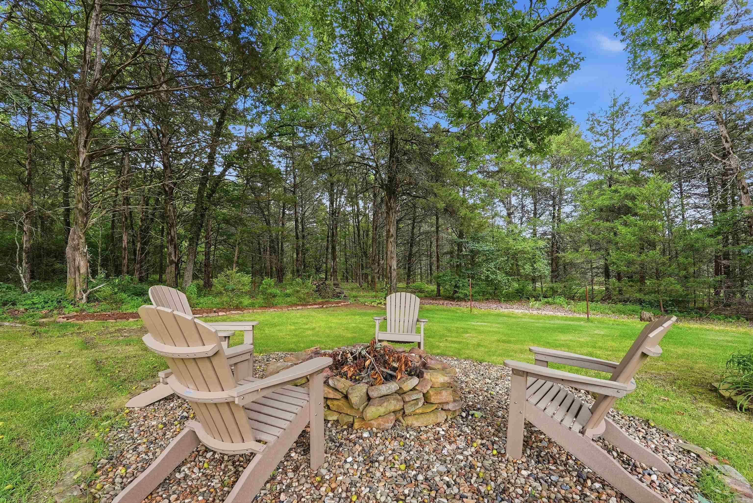 CEDAR KNOLLS & CEDAR VIEW - Residential