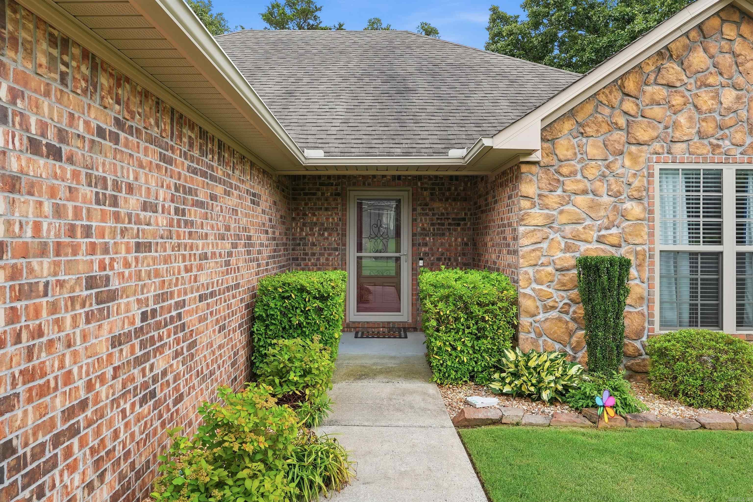 CEDAR KNOLLS & CEDAR VIEW - Residential