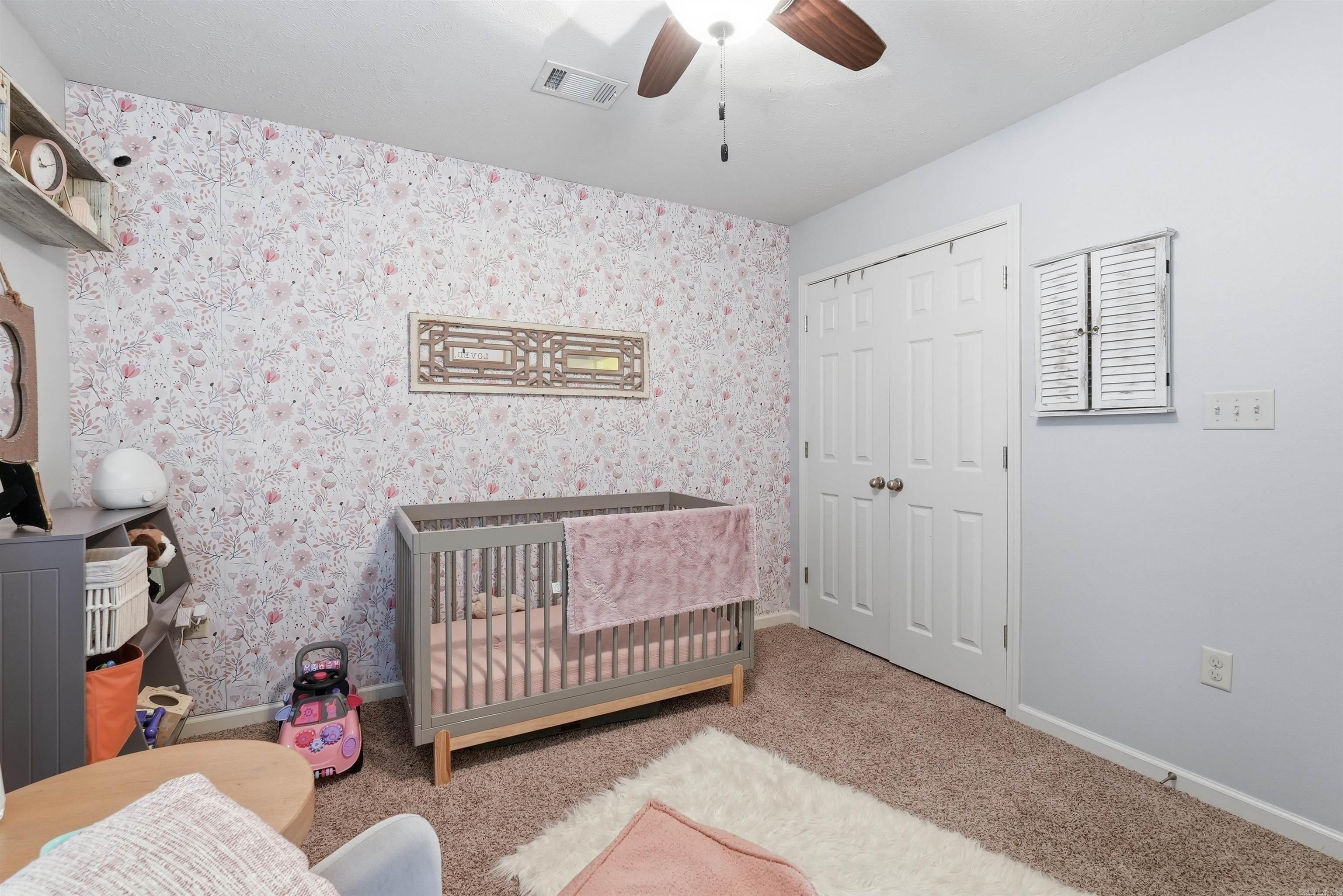 CEDAR KNOLLS & CEDAR VIEW - Residential